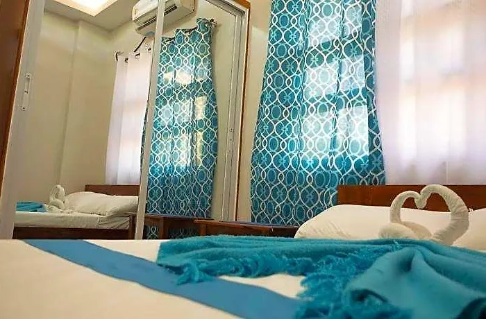 La Jose Hotel